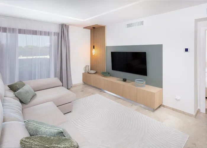 Cc8 Iv By Zanis Apartment *