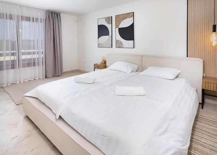 Cc8 Iv By Zanis Apartment