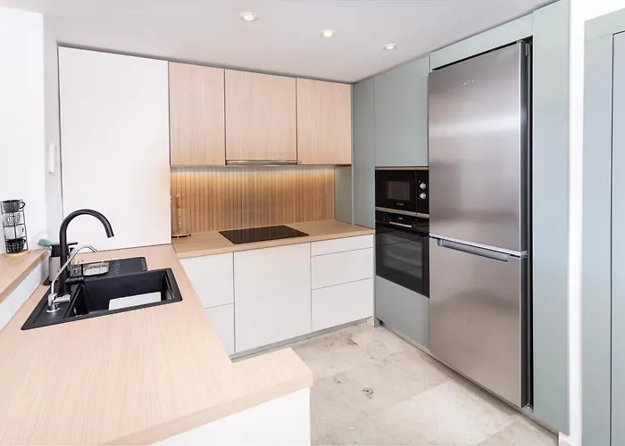 Cc8 Iv By Zanis Apartment